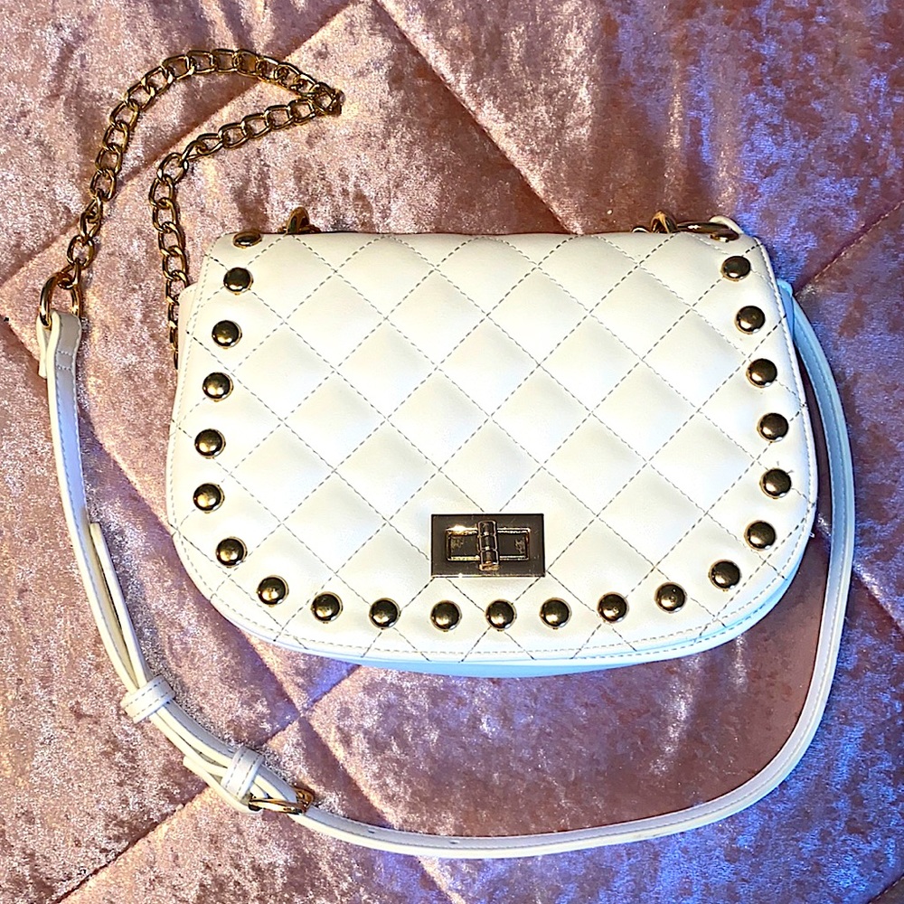 White/Gold Chain Crossbody Purse